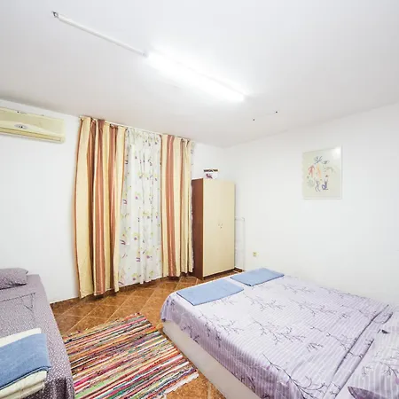 Basic Flat Han Krum Str Apartment Burgas