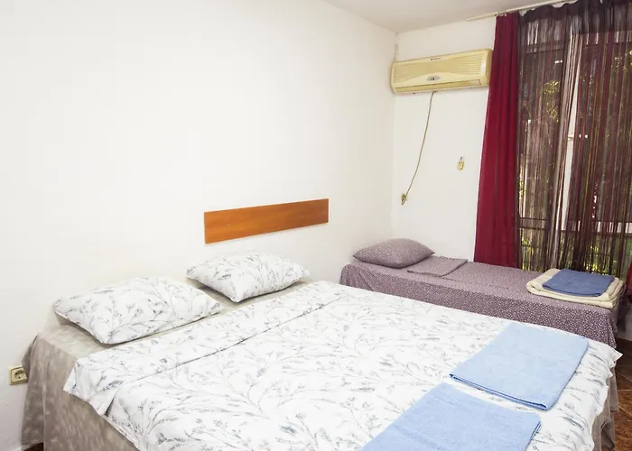 Basic Flat Krum Str * Burgas
