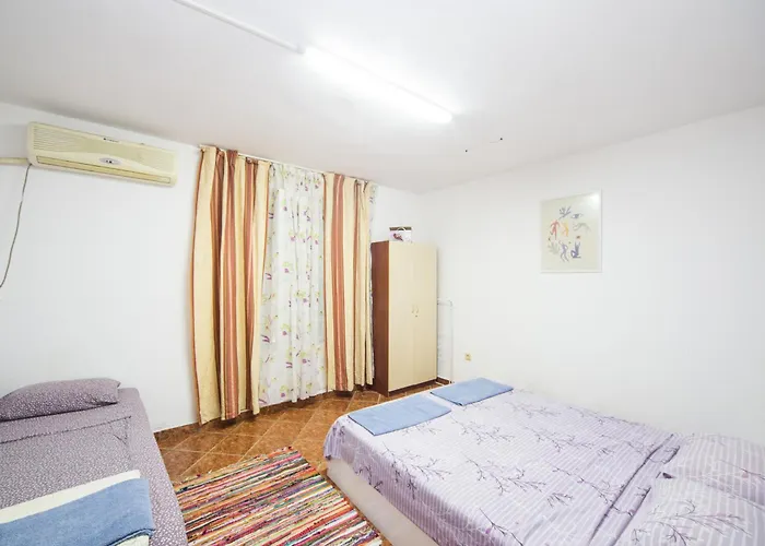 Basic Flat Krum Str Apartamento Burgas